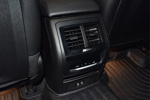 Used 2024 BMW X3 xDrive30i AWD/4WD image 23