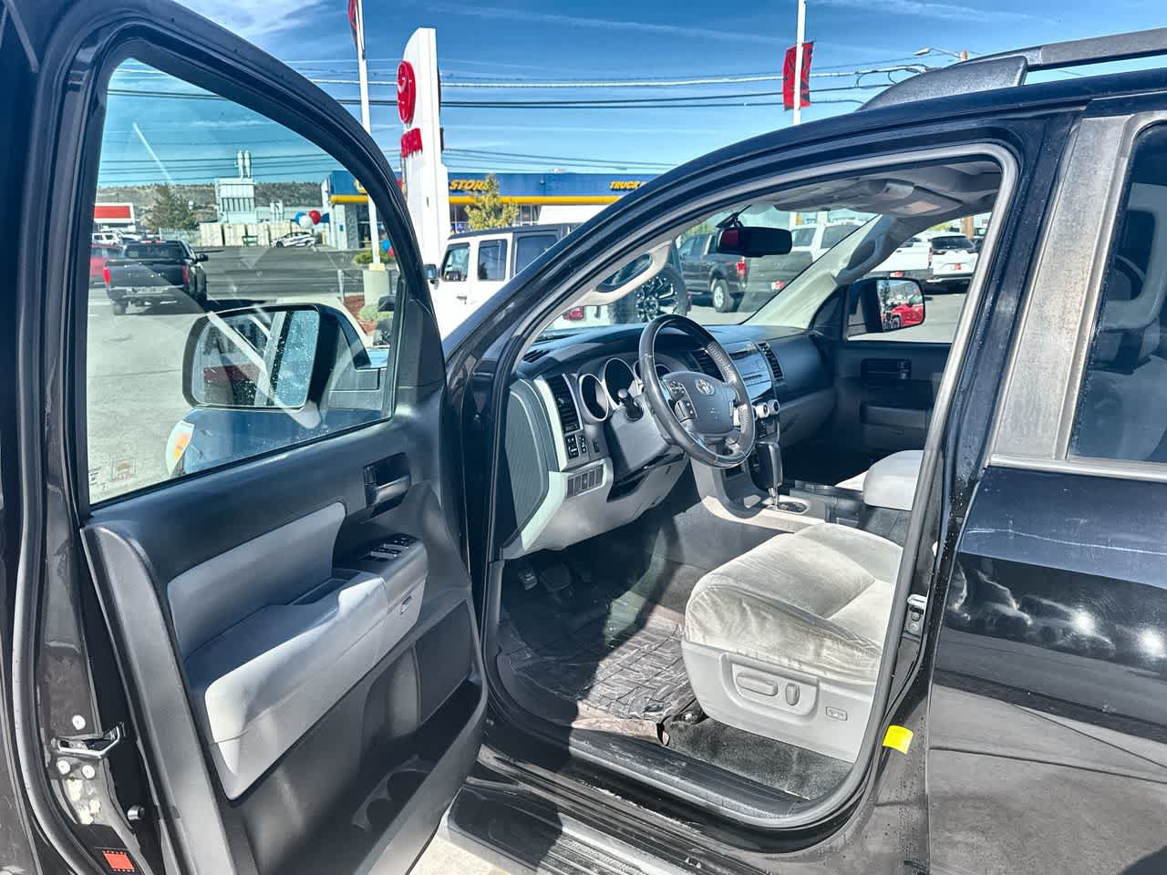 Used 2013 Toyota Sequoia SR5 RWD image 10