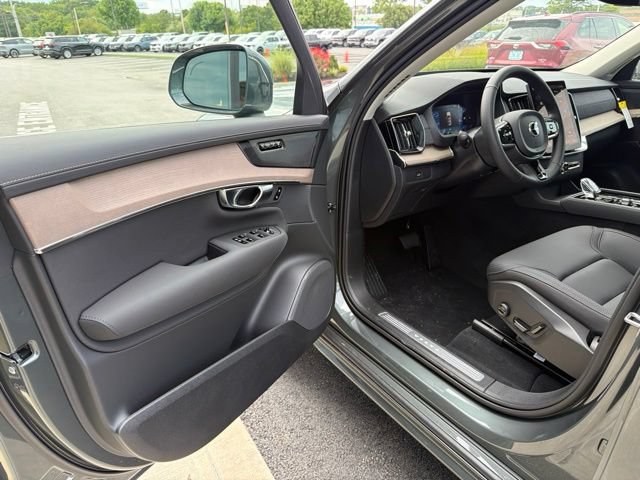 New 2027 Volvo XC90 B6 Plus AWD/4WD image 11