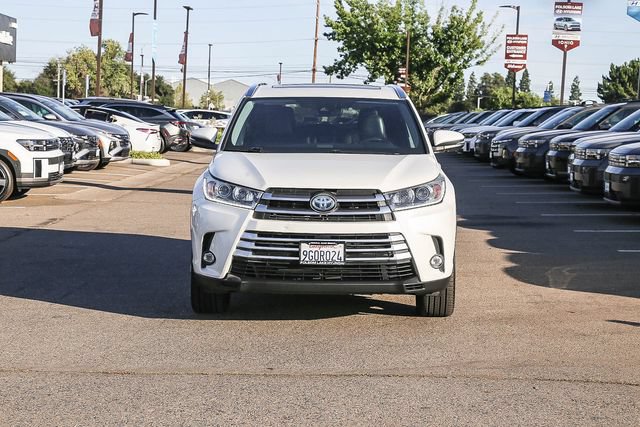 Used 2019 Toyota Highlander Limited AWD/4WD image 7