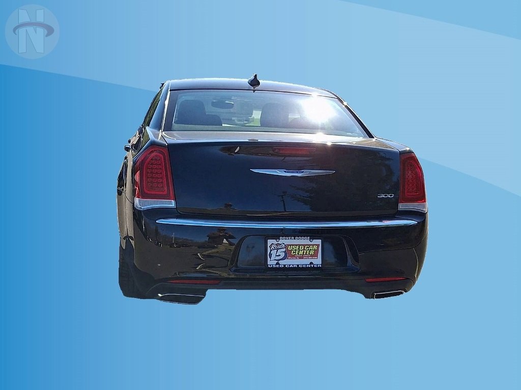 Used 2023 Chrysler 300 Touring image 7