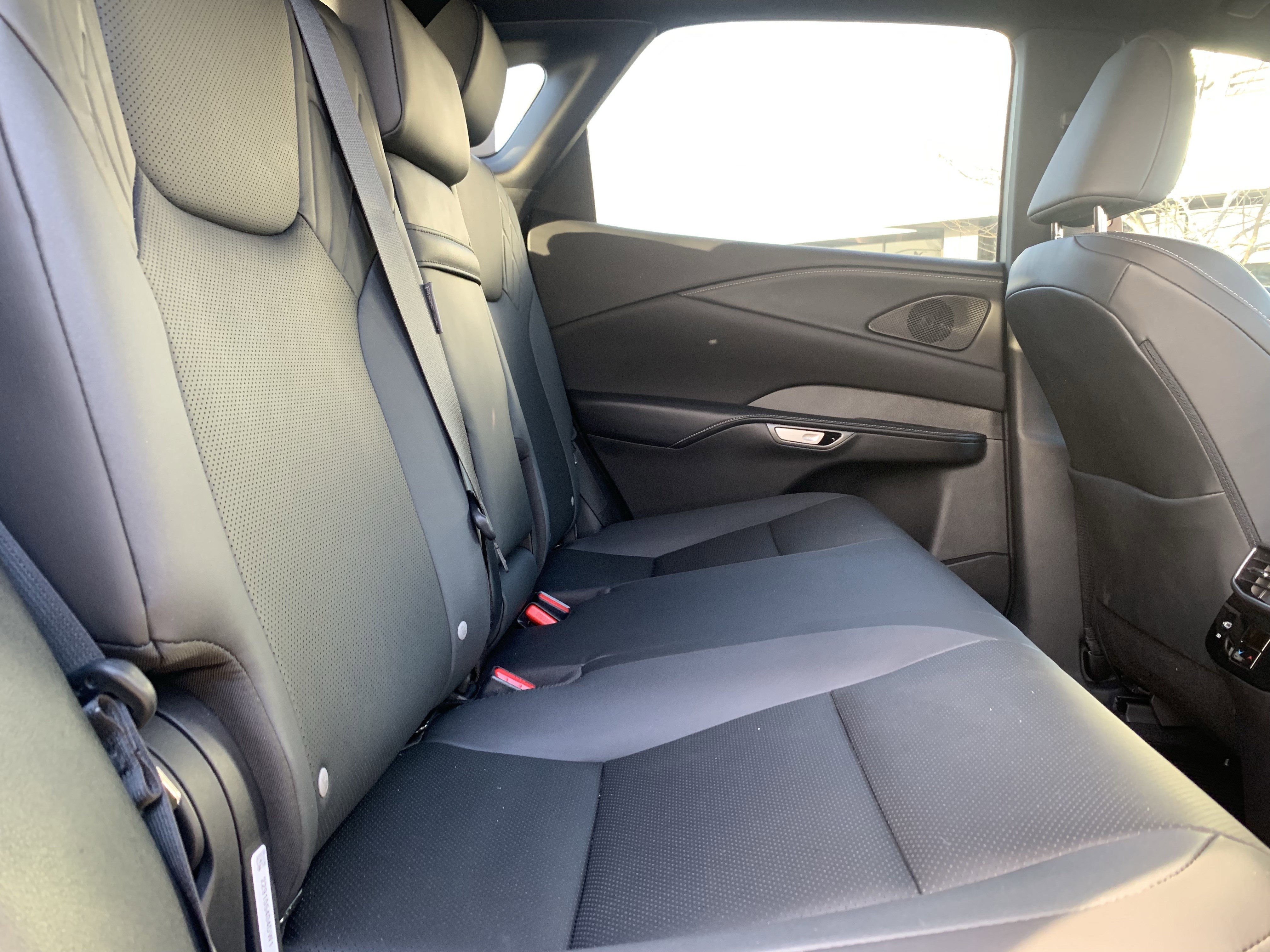 Used 2025 Lexus RX 350 Premium w/ Accessory Package image 33