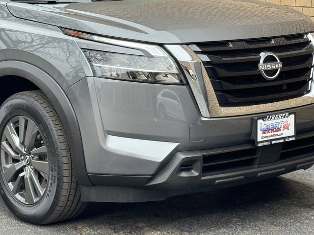 Used 2022 Nissan Pathfinder SV w/ Cargo Package image 3