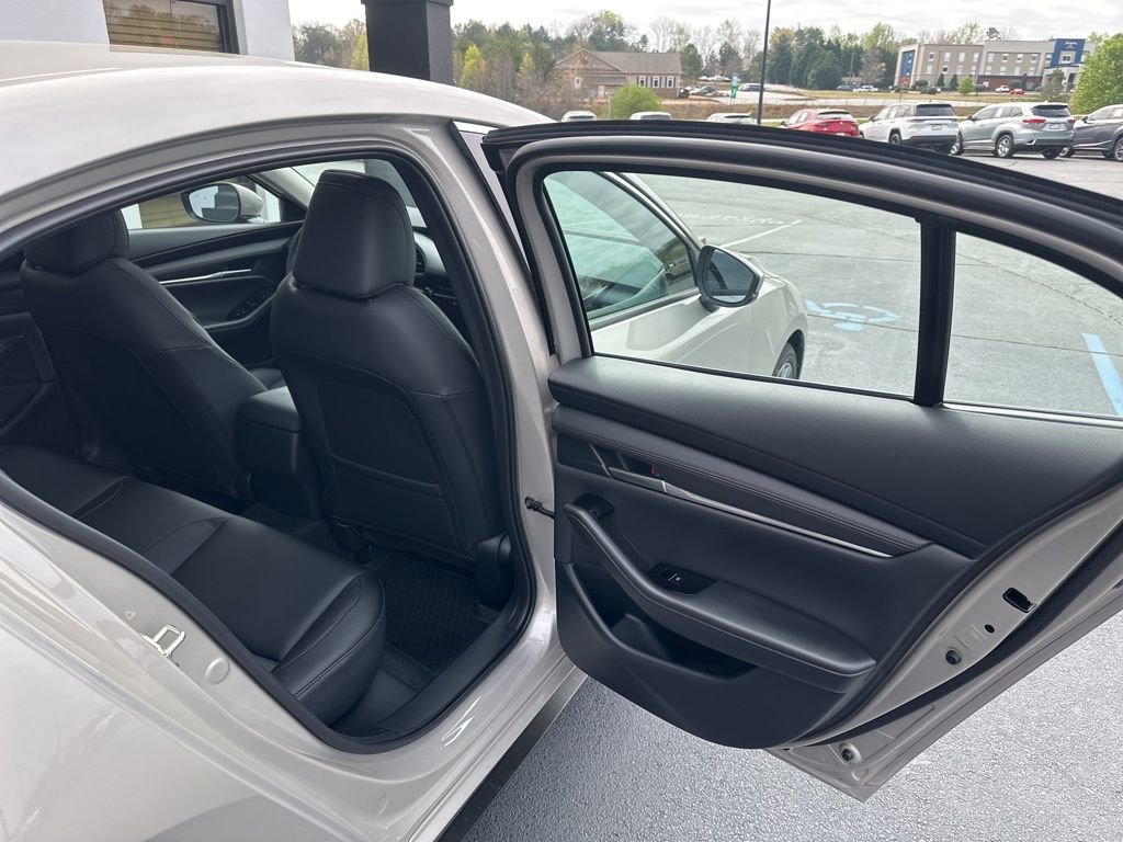 New 2026 MAZDA MAZDA3 2.5 S Sedan w/ Preferred Pkg image 11