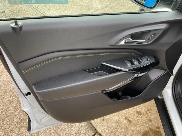 New 2026 Chevrolet Trax LT w/ Driver Confidence Package image 22