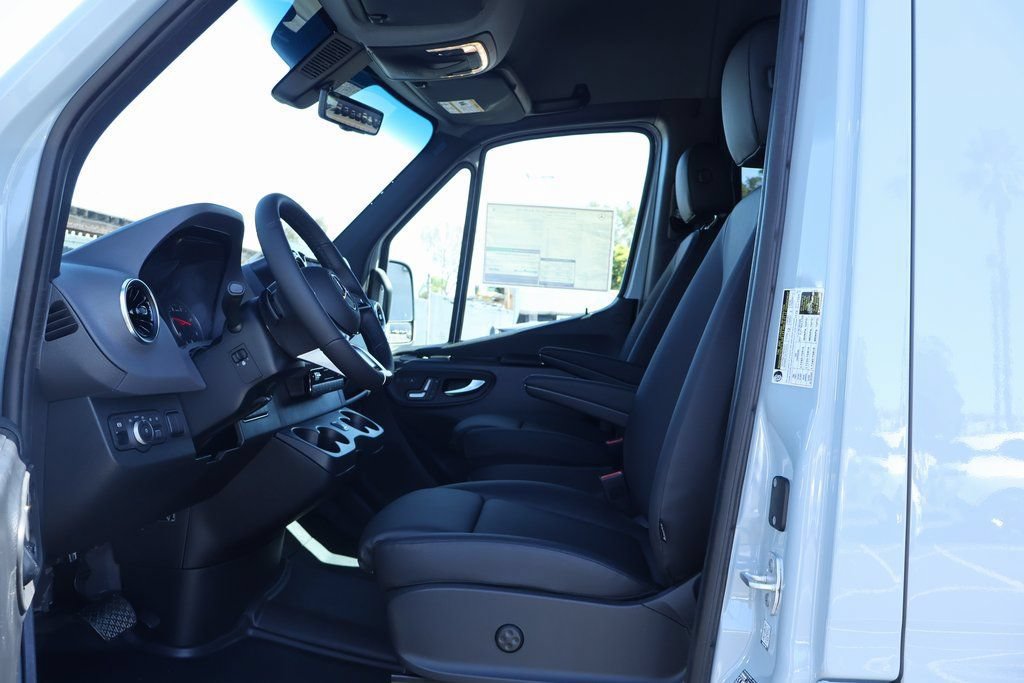 New 2026 Mercedes-Benz Sprinter 2500 image 6
