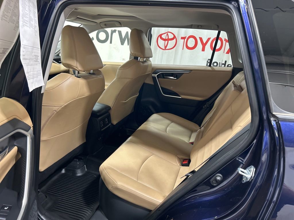 Used 2019 Toyota RAV4 Limited AWD/4WD image 23