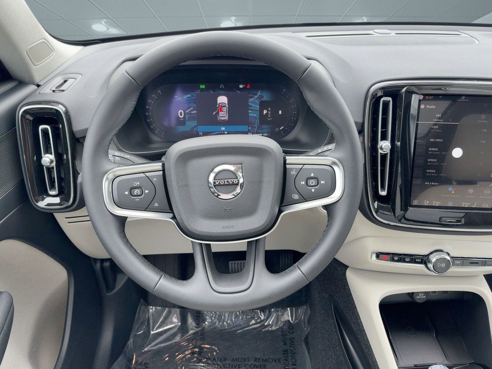 New 2026 Volvo XC40 B5 Plus w/ Climate Package image 25