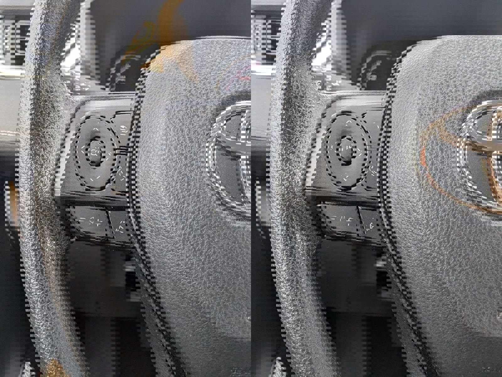 Used 2024 Toyota RAV4 XLE image 12