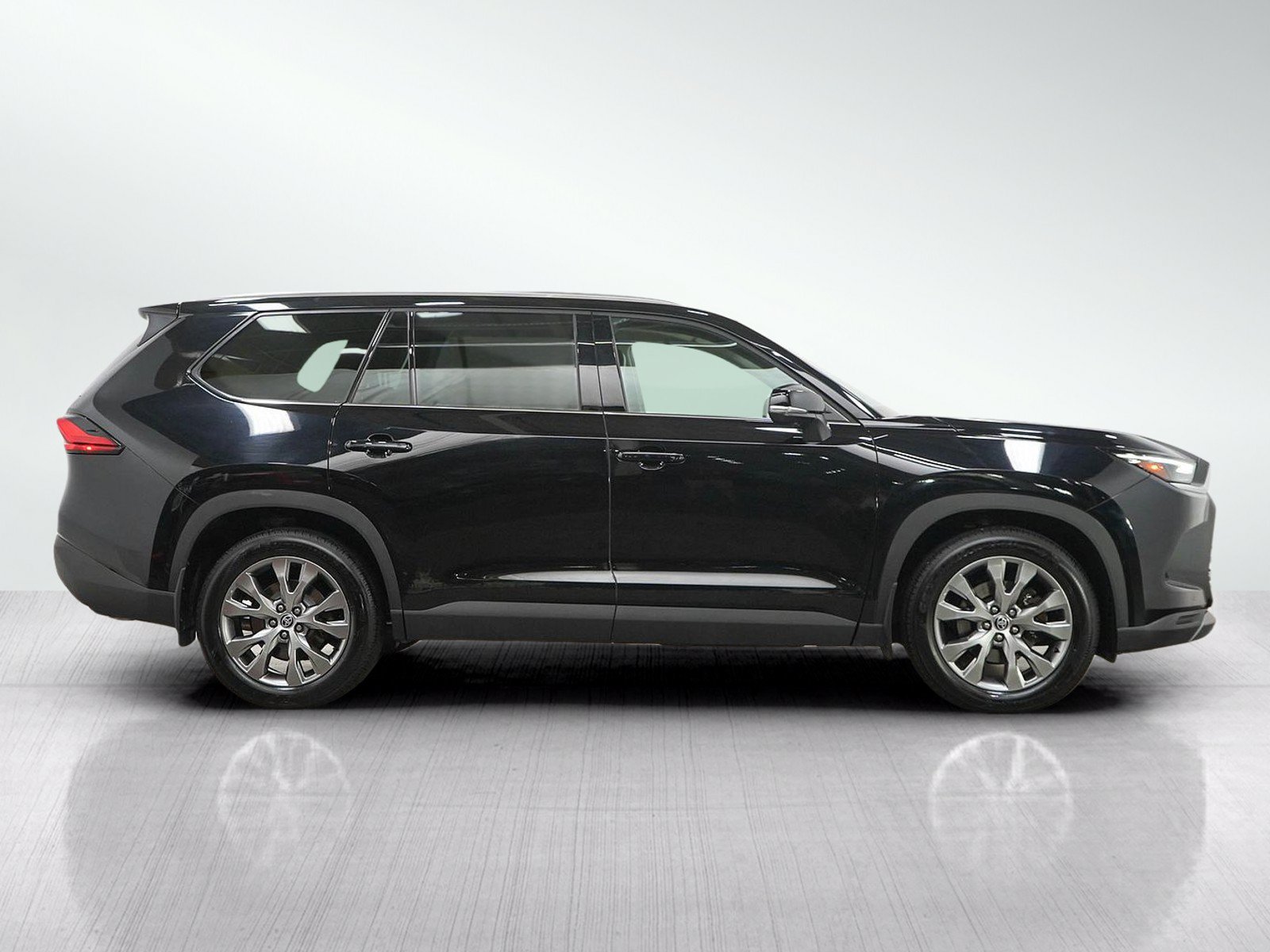 Used 2024 Toyota Grand Highlander AWD image 6