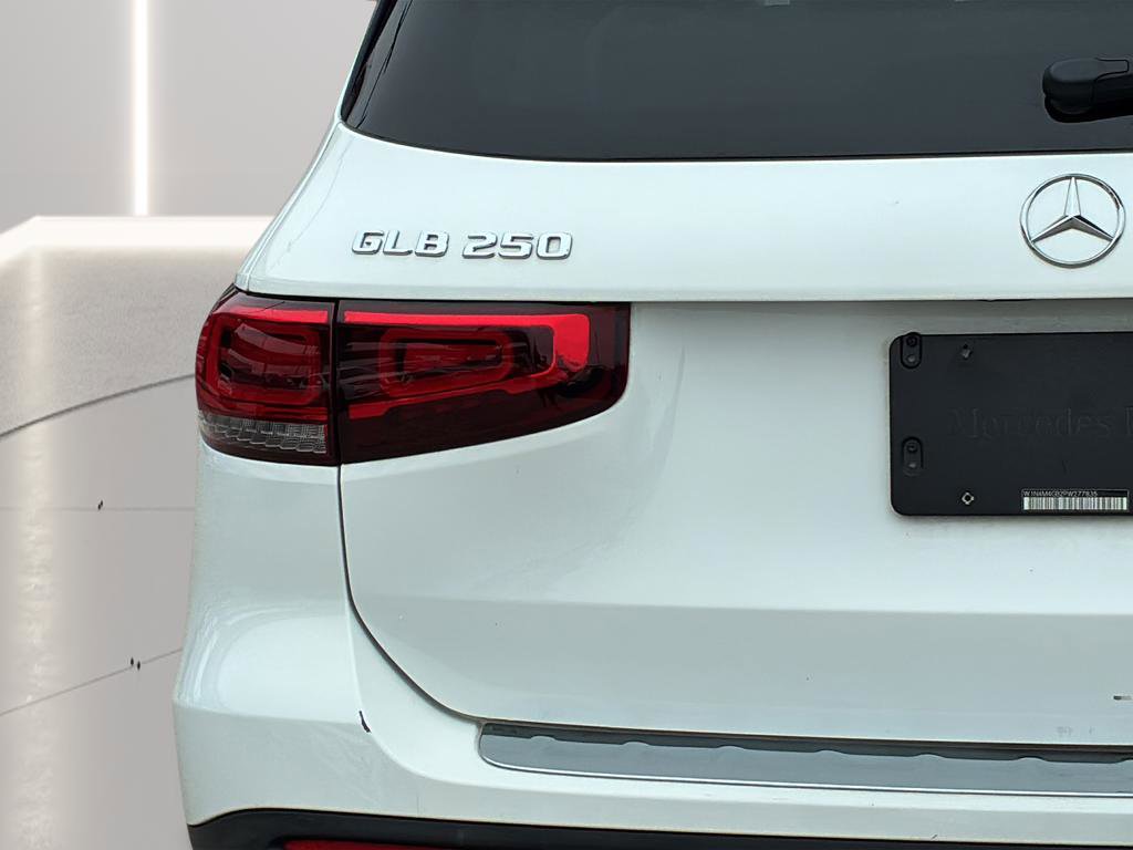 Used 2023 Mercedes-Benz GLB 250 image 29