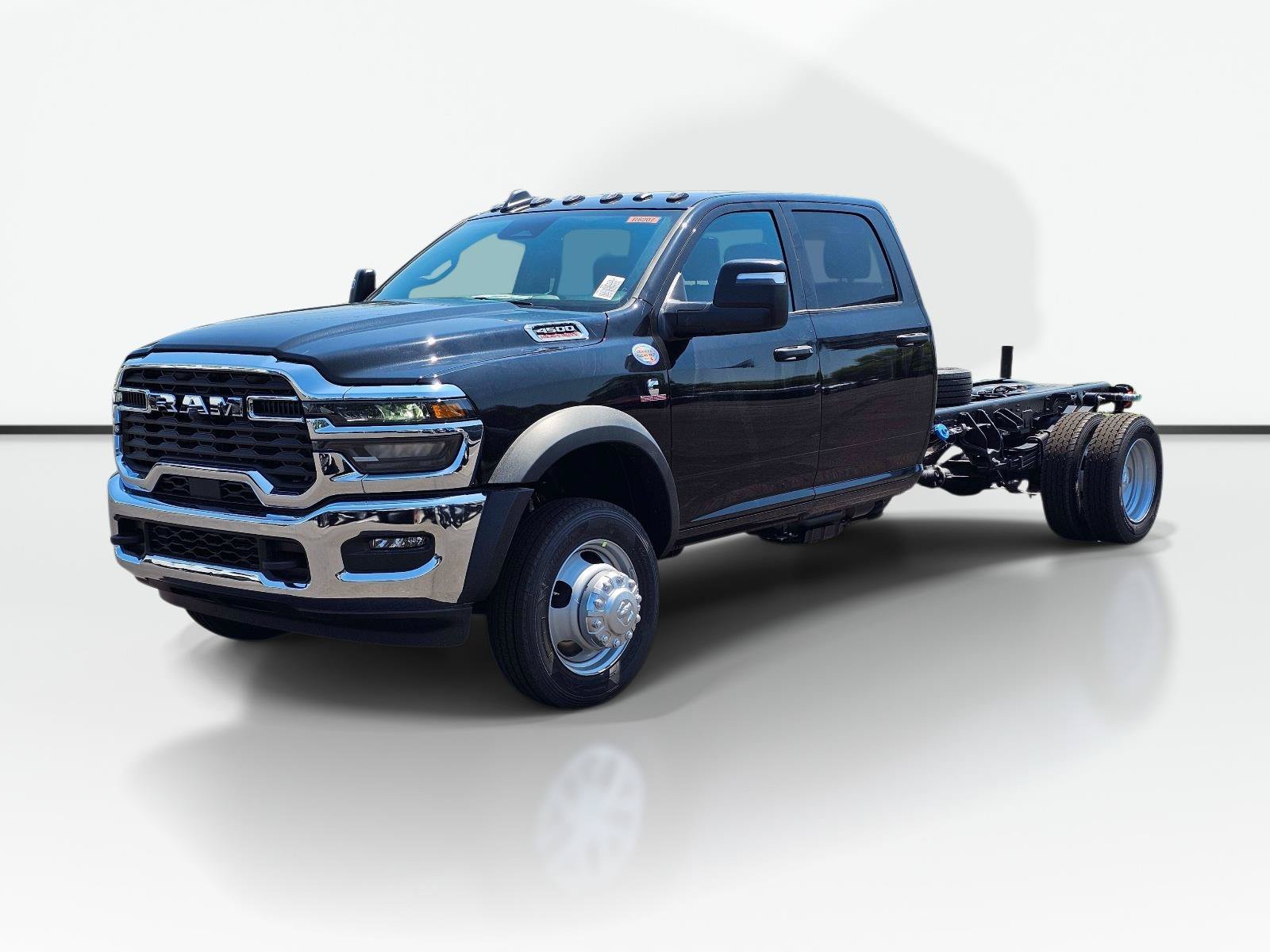 New 2027 RAM 4500 Tradesman w/ Chrome Appearance Group AWD/4WD image 1