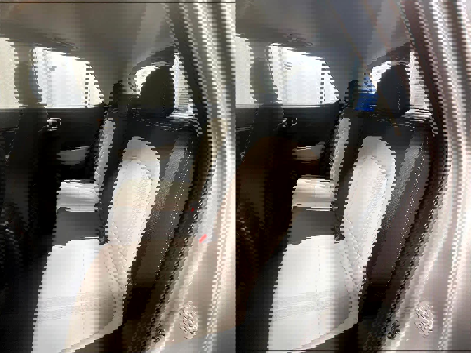 Used 2023 Hyundai Venue SEL image 15