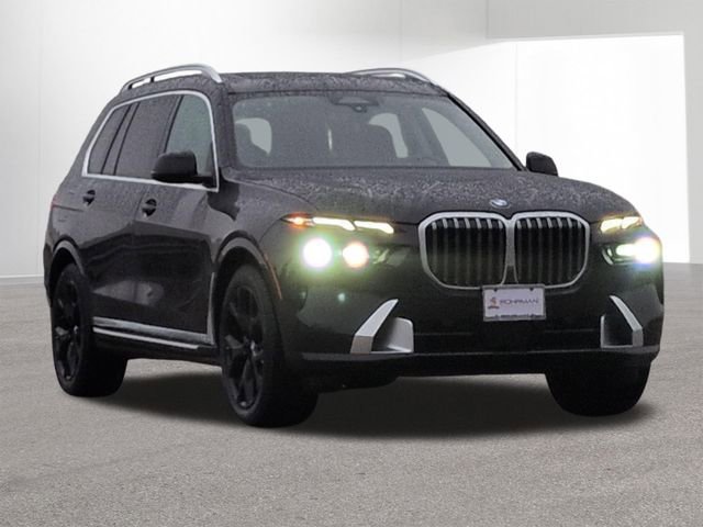 Used 2025 BMW X7 xDrive40i image 3