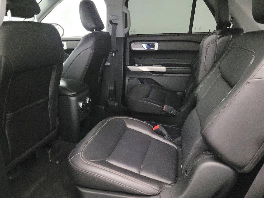 Used 2021 Ford Explorer Limited w/ Equipment Group 301A image 18