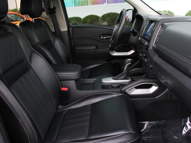 Certified 2024 Nissan Frontier SL w/ Technology Package AWD/4WD image 32