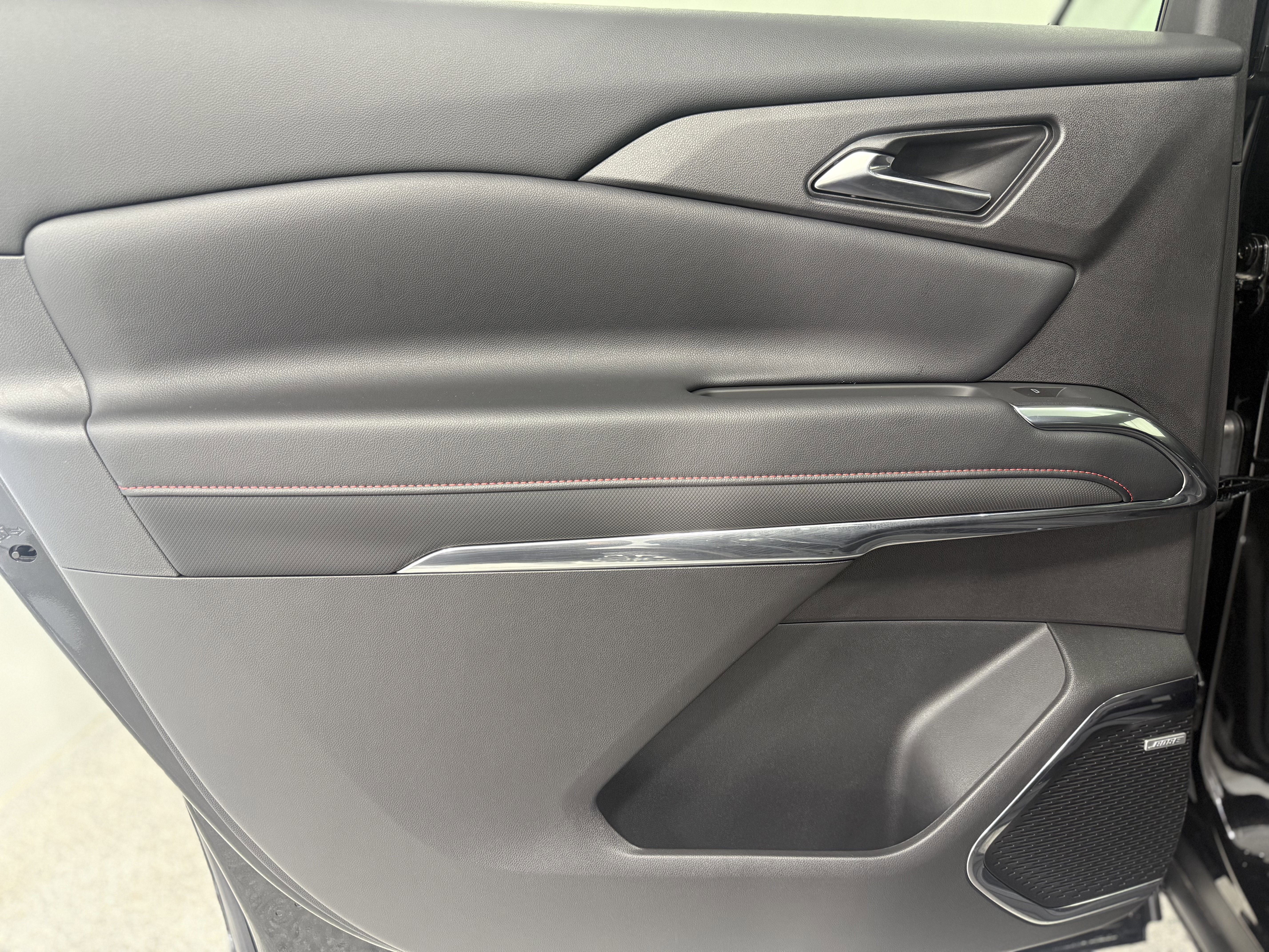 Used 2025 Chevrolet Traverse Z71 w/ Enhanced Driving Package image 24