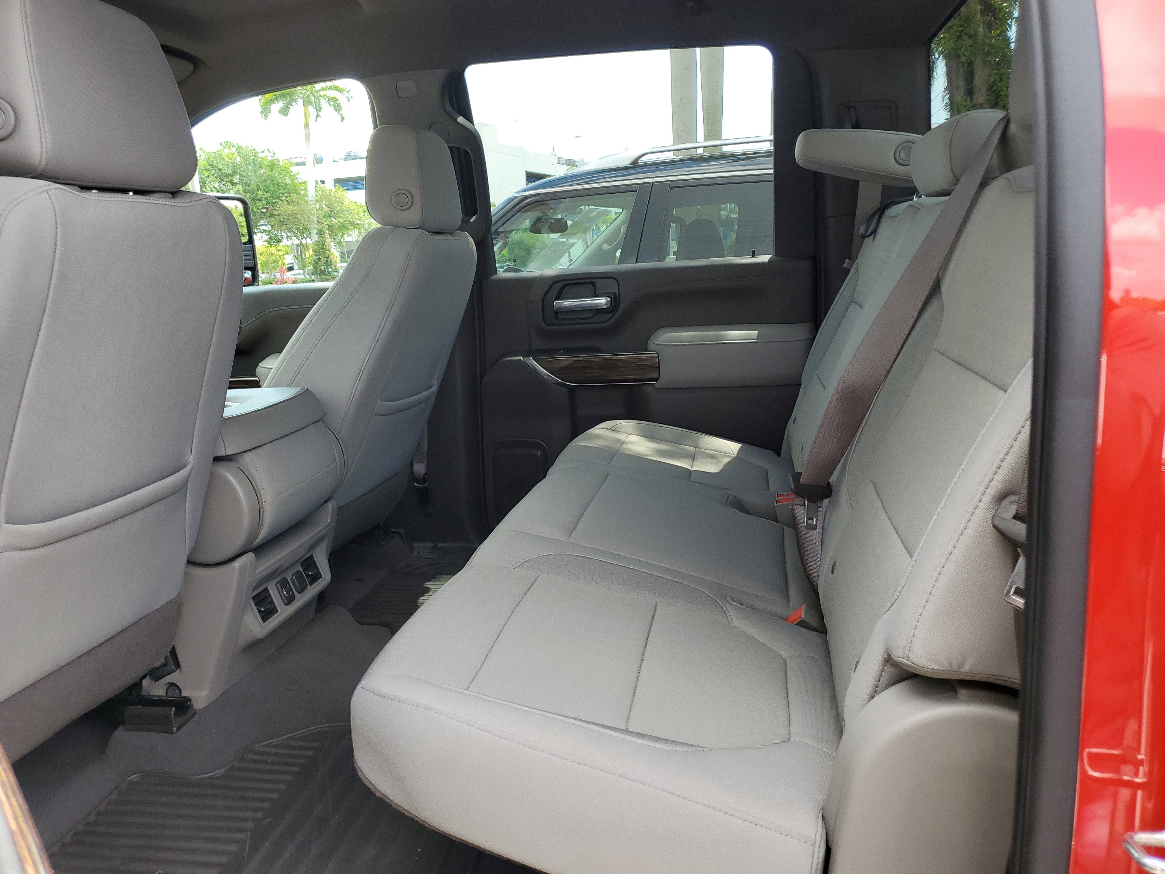 Used 2022 GMC Sierra 2500 SLE w/ SLE Convenience Package image 9