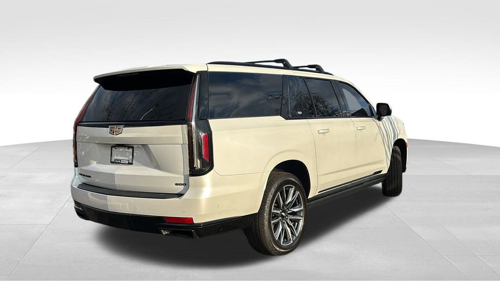 Used 2022 Cadillac Escalade ESV Sport Platinum w/ Heavy-Duty Trailer Package image 7