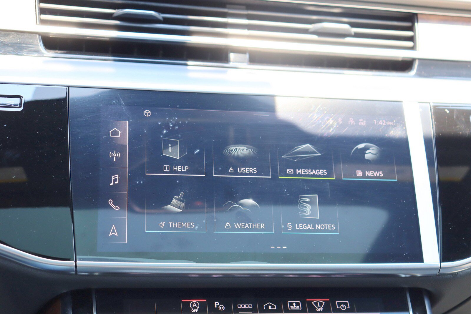 Used 2023 Audi A8 L 3.0T w/ Luxury Package AWD/4WD image 31