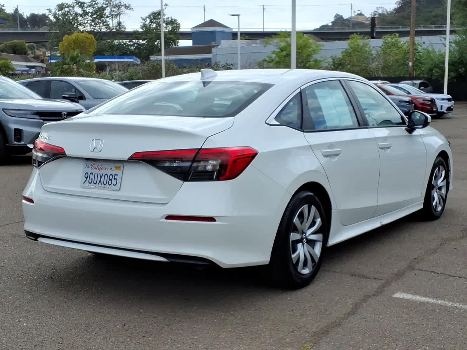 Used 2023 Honda Civic LX image 4