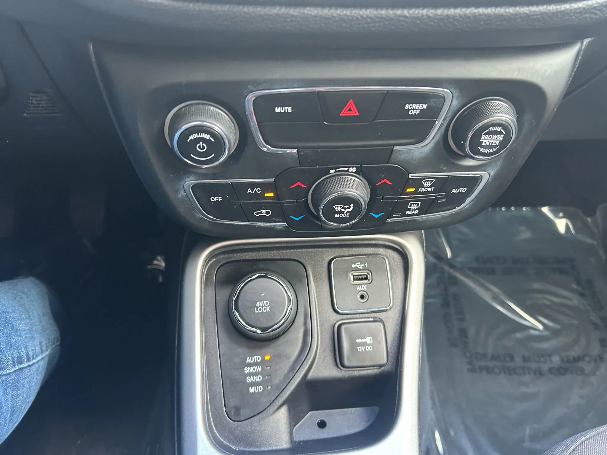 Used 2019 Jeep Compass Sport image 9