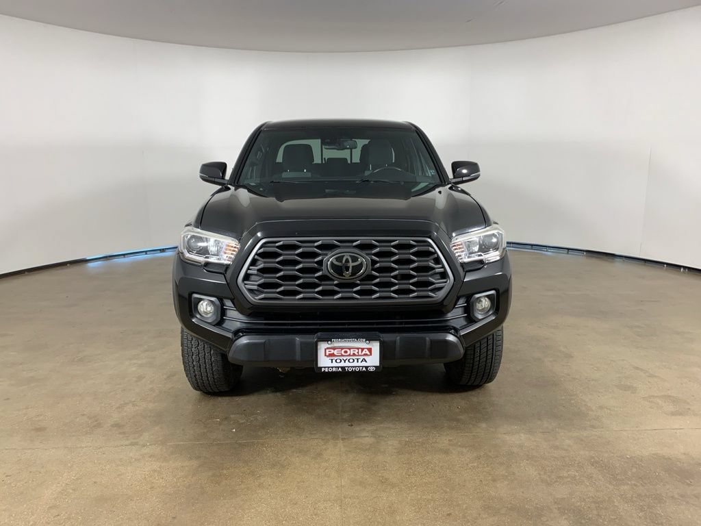 Used 2022 Toyota Tacoma TRD Off-Road w/ Technology Package AWD/4WD image 3