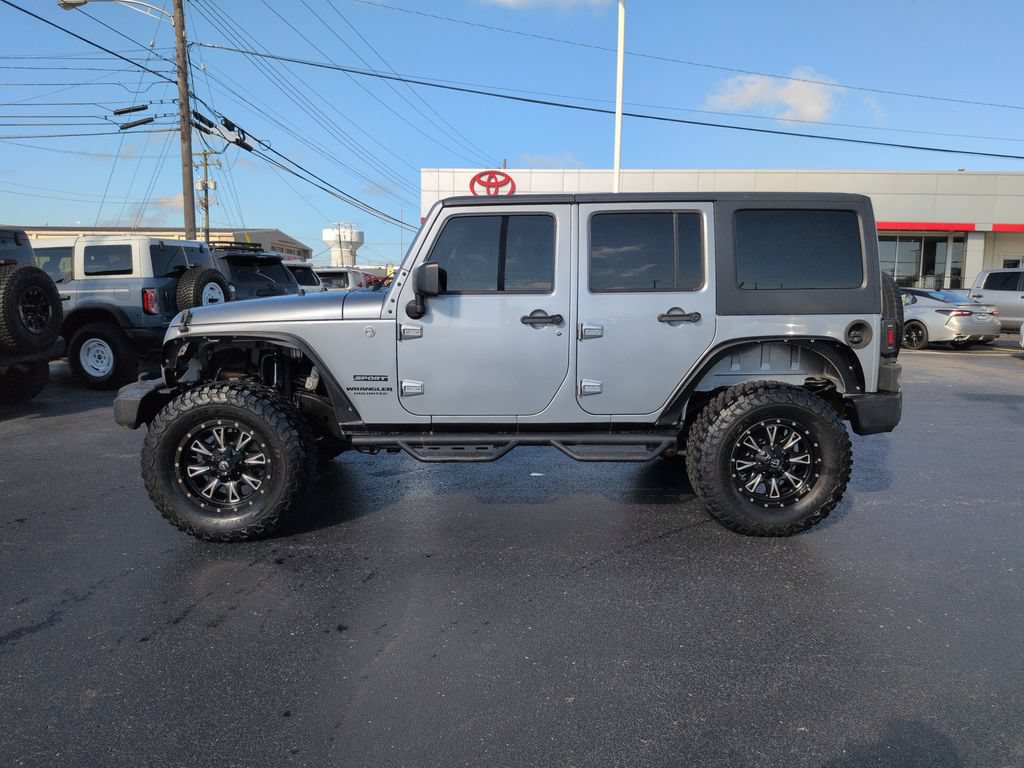 Used 2014 Jeep Wrangler Unlimited Sport w/ Quick Order Package 24S AWD/4WD image 2