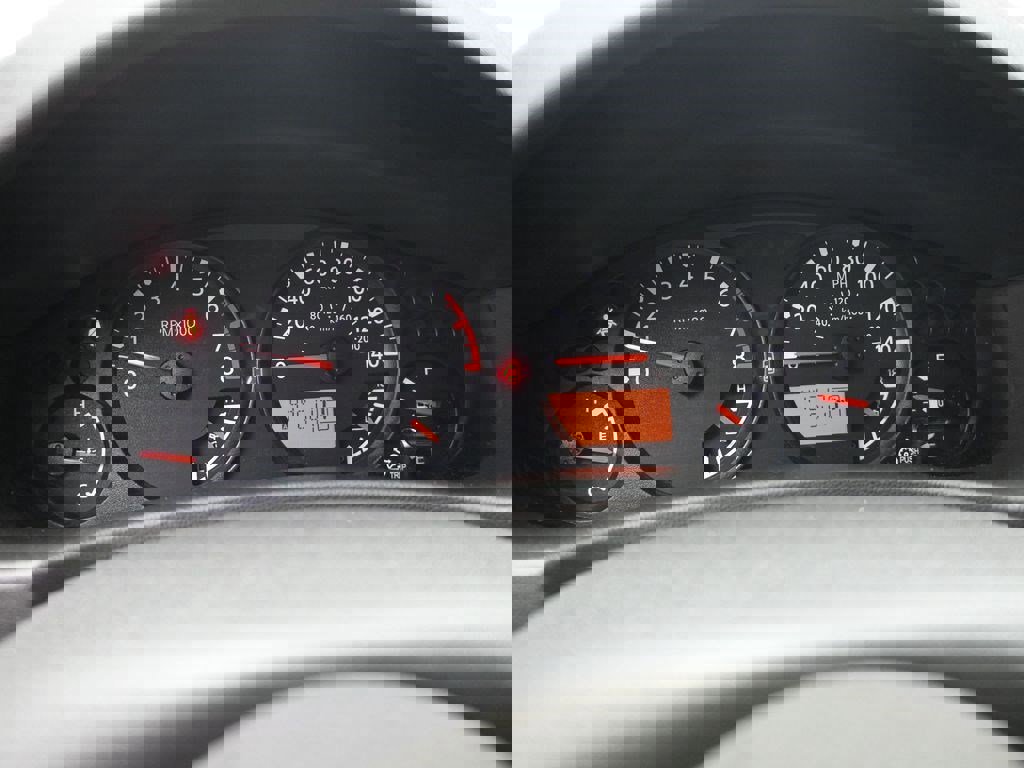 Used 2018 Nissan Frontier SV image 15