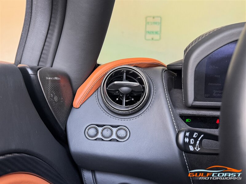 Used 2022 McLaren 720S Spider RWD image 22