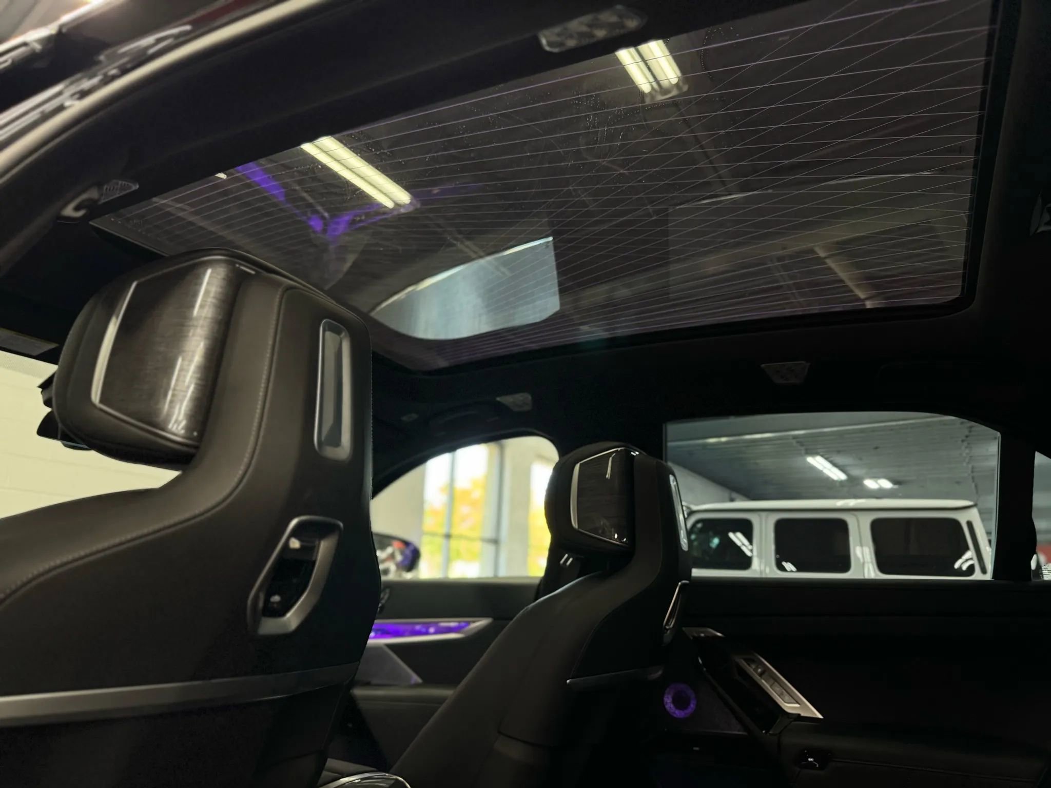 Used 2024 BMW i7 xDrive60 w/ Executive Package image 26