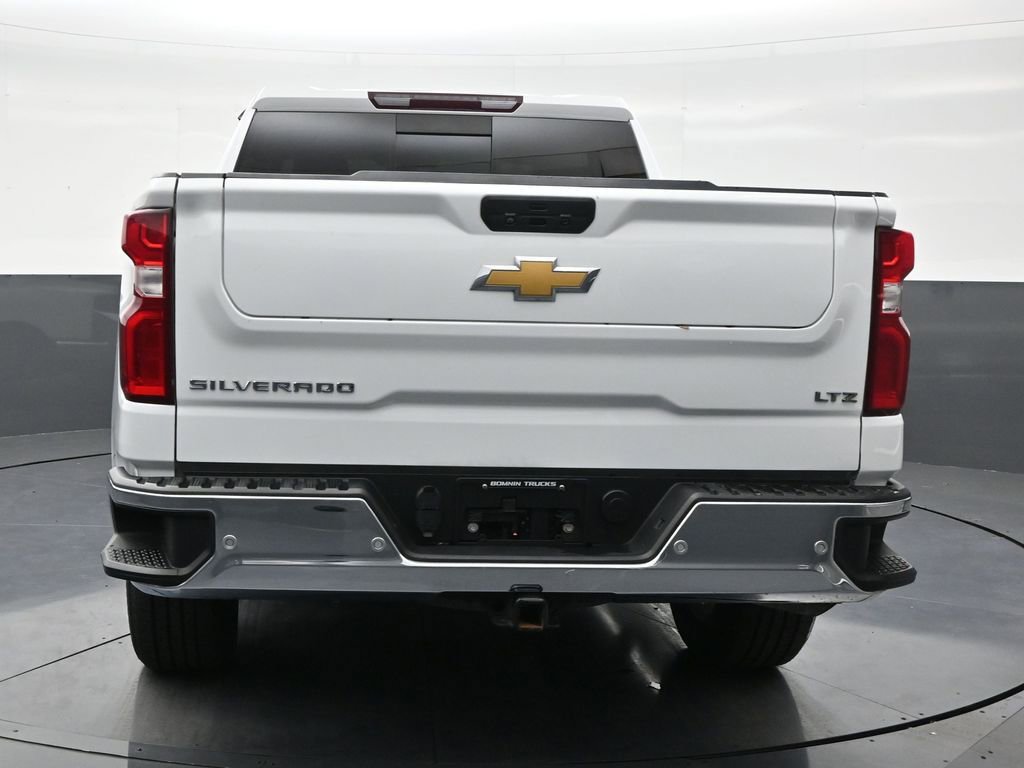 Used 2021 Chevrolet Silverado 1500 LTZ w/ LTZ Premium Package image 4
