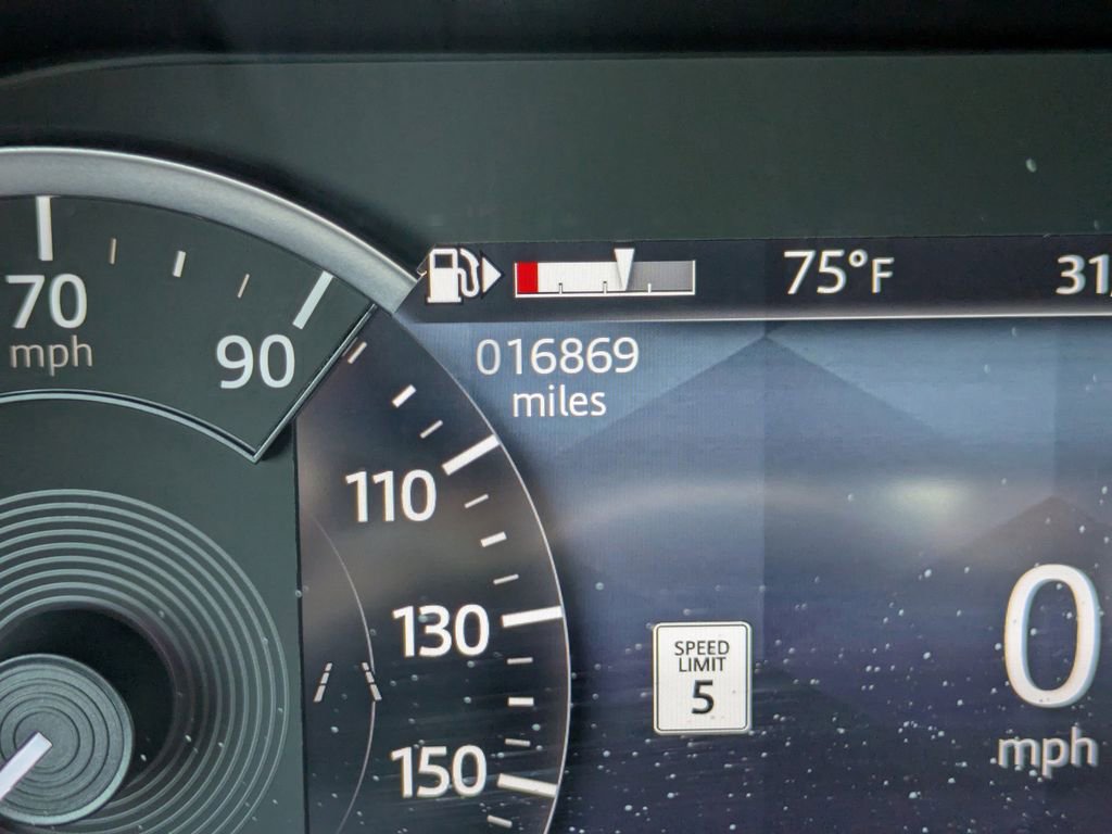 Used 2021 Jaguar F-PACE S image 33