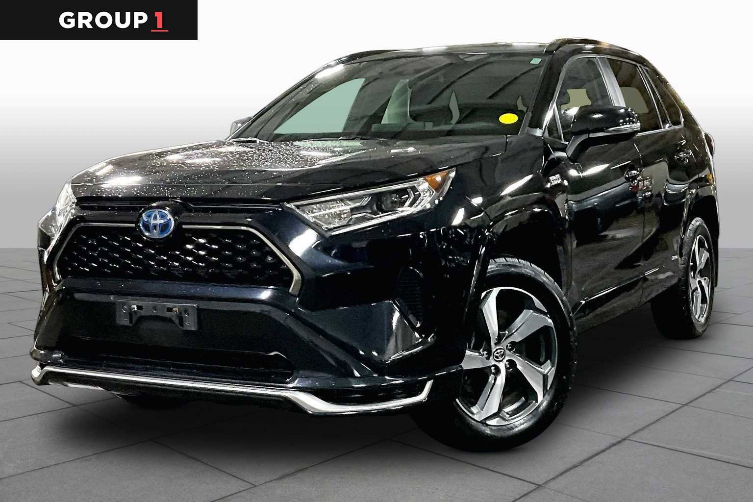 Used 2021 Toyota RAV4 SE AWD/4WD image 1
