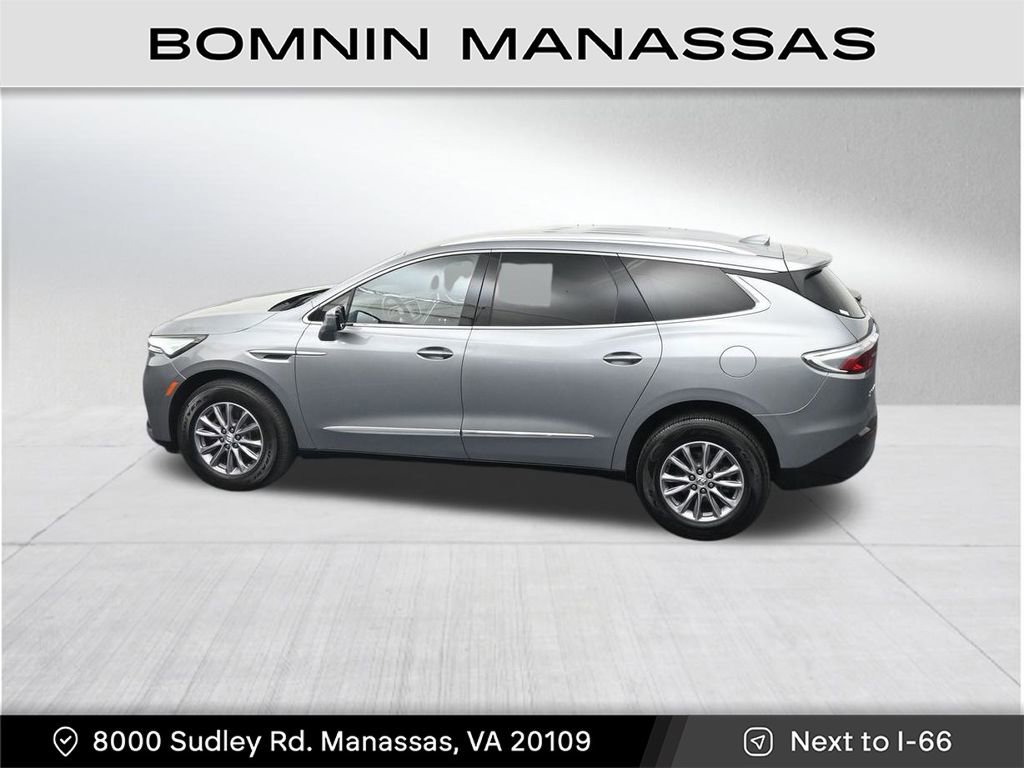 Used 2023 Buick Enclave Essence image 24