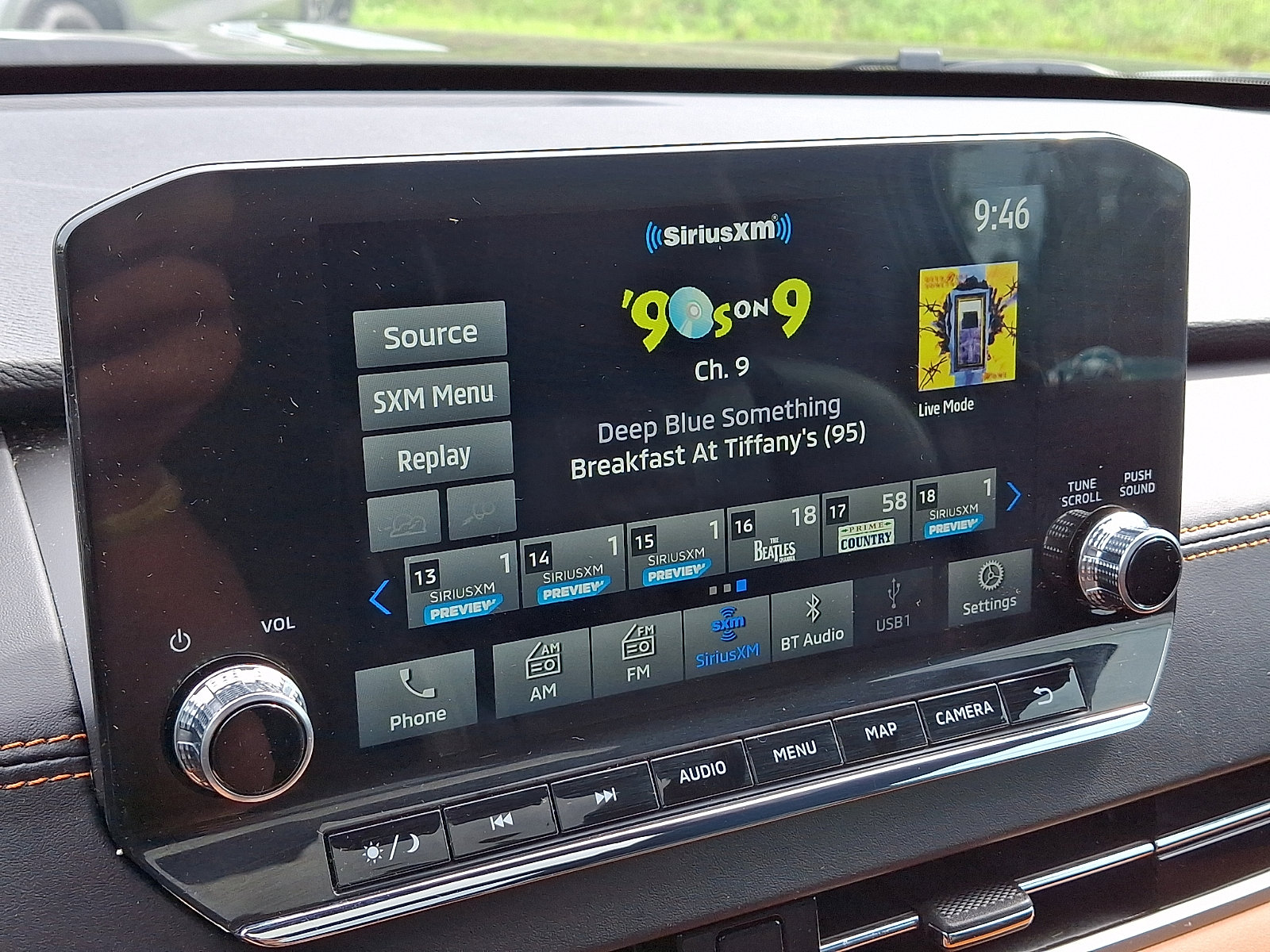 Used 2023 Mitsubishi Outlander SEL 40th Anniversary AWD/4WD image 18