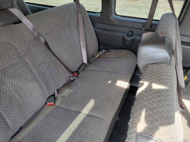 Used 2023 Chevrolet Express 3500 LS RWD image 10