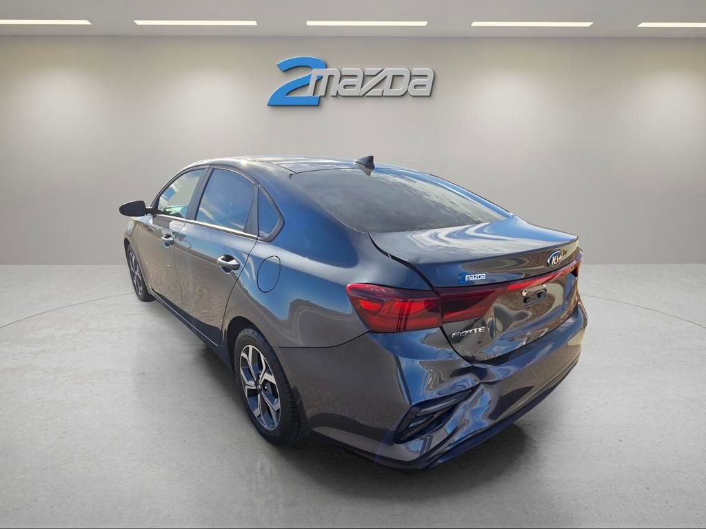 Used 2021 Kia Forte LXS image 3
