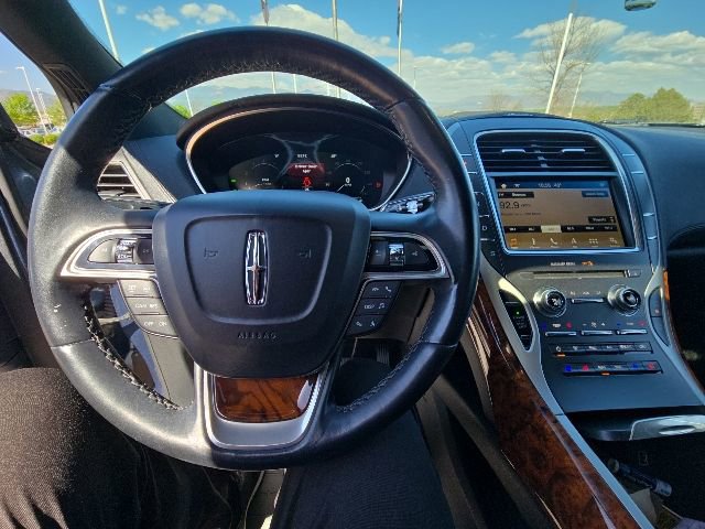 Used 2019 Lincoln Nautilus Reserve w/ Cargo Utility Package AWD/4WD image 6