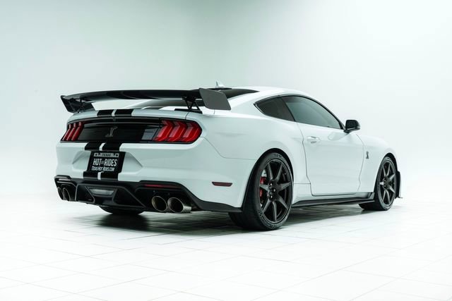 Used 2021 Ford Mustang Shelby GT500 w/ Carbon Fiber Track Pack image 13