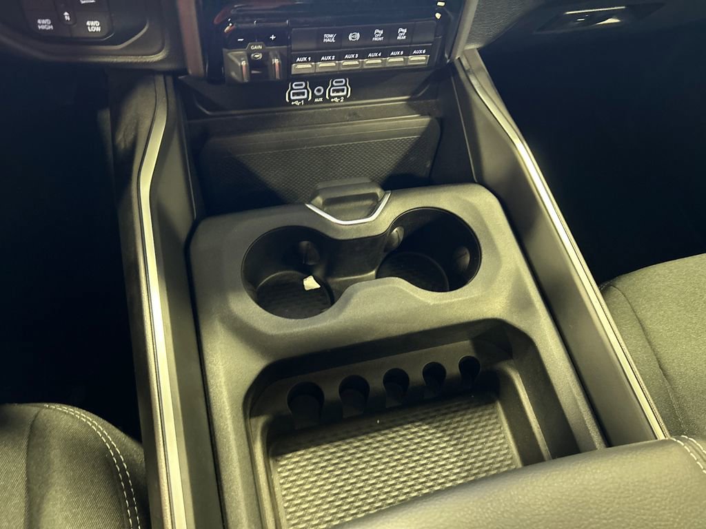 New 2025 RAM 2500 Big Horn AWD/4WD image 27