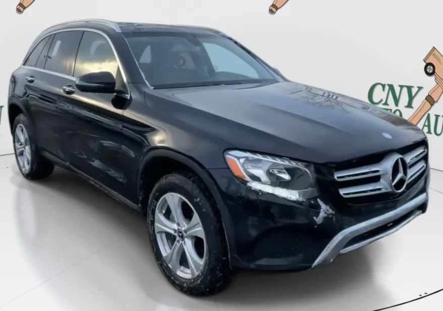 Used 2017 Mercedes-Benz GLC 300 4MATIC image 7