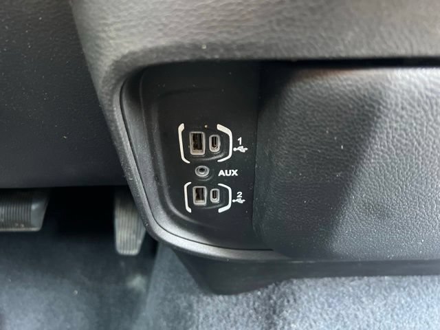 Used 2022 RAM 3500 Laramie AWD/4WD image 12