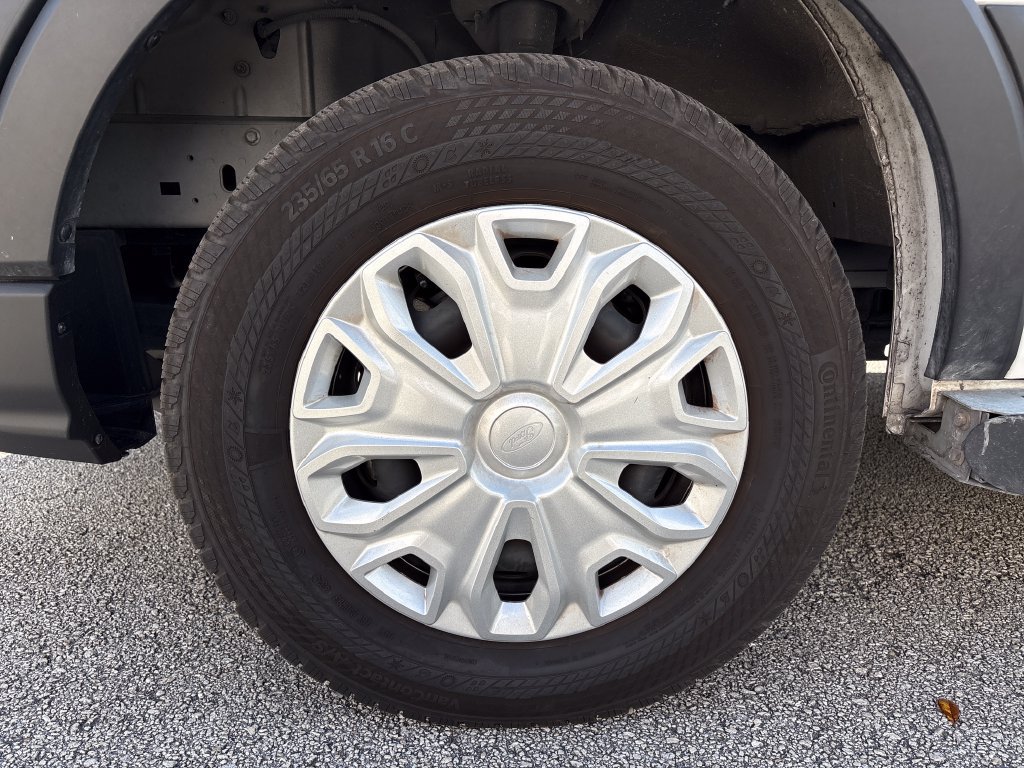 Certified 2025 Ford Transit 250 Low Roof w/ Exterior Upgrade Package RWD image 15