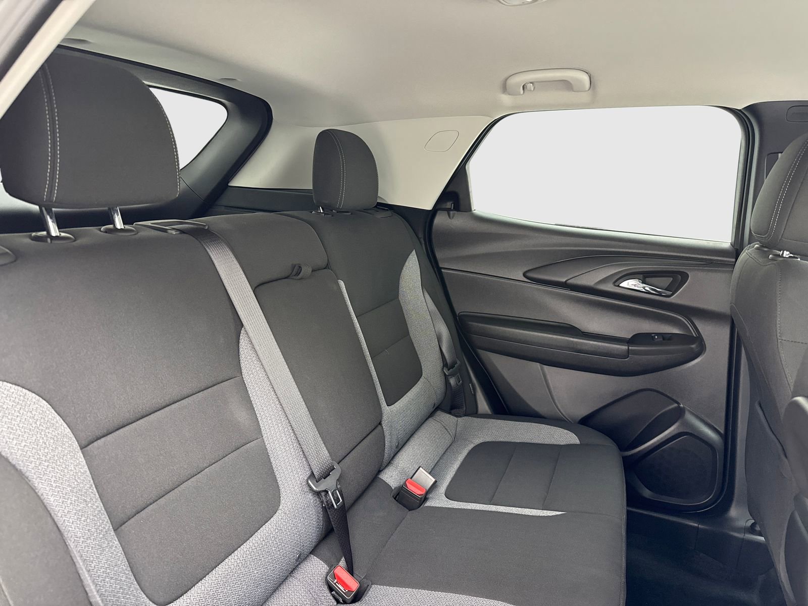 Used 2026 Chevrolet TrailBlazer LT w/ Convenience Package FWD image 43