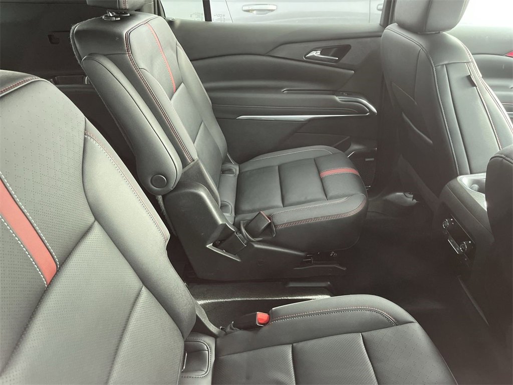 Used 2024 Chevrolet Traverse RS w/ LPO, Floor Liner Package image 12