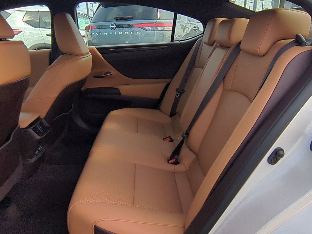 Used 2021 Lexus ES 350 350 w/ Premium Package image 13