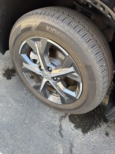 Used 2025 Honda HR-V EX-L image 13