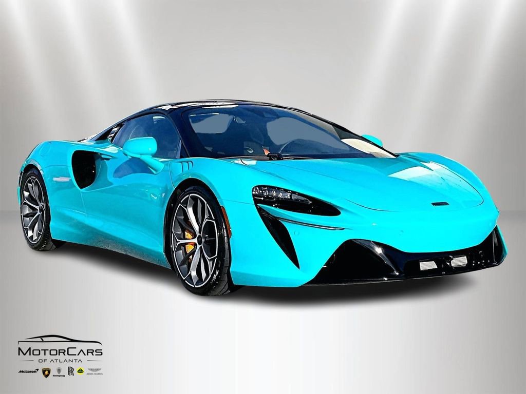 New 2026 McLaren Artura image 2