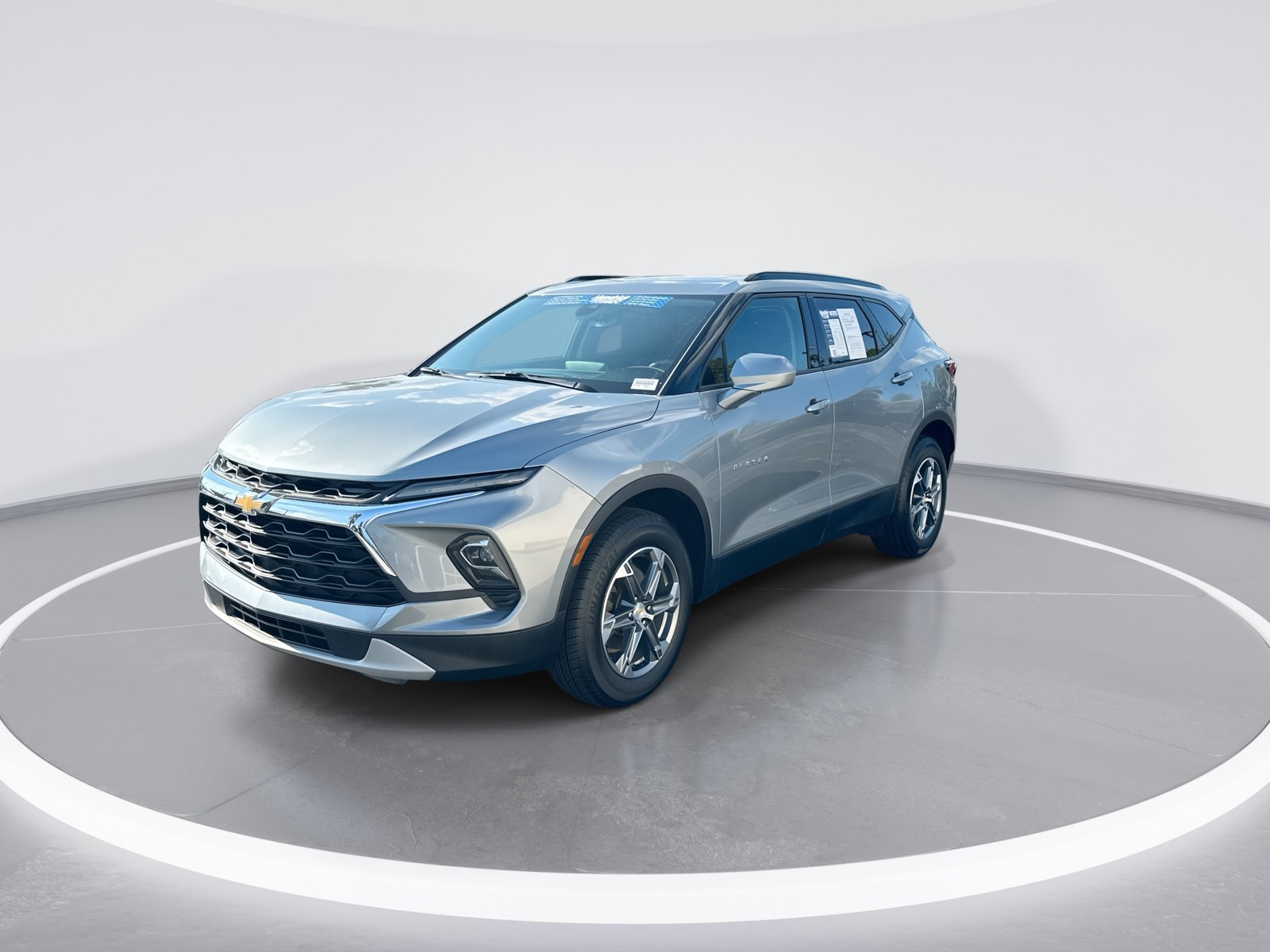 Used 2024 Chevrolet Blazer LT w/ Convenience Package FWD image 5